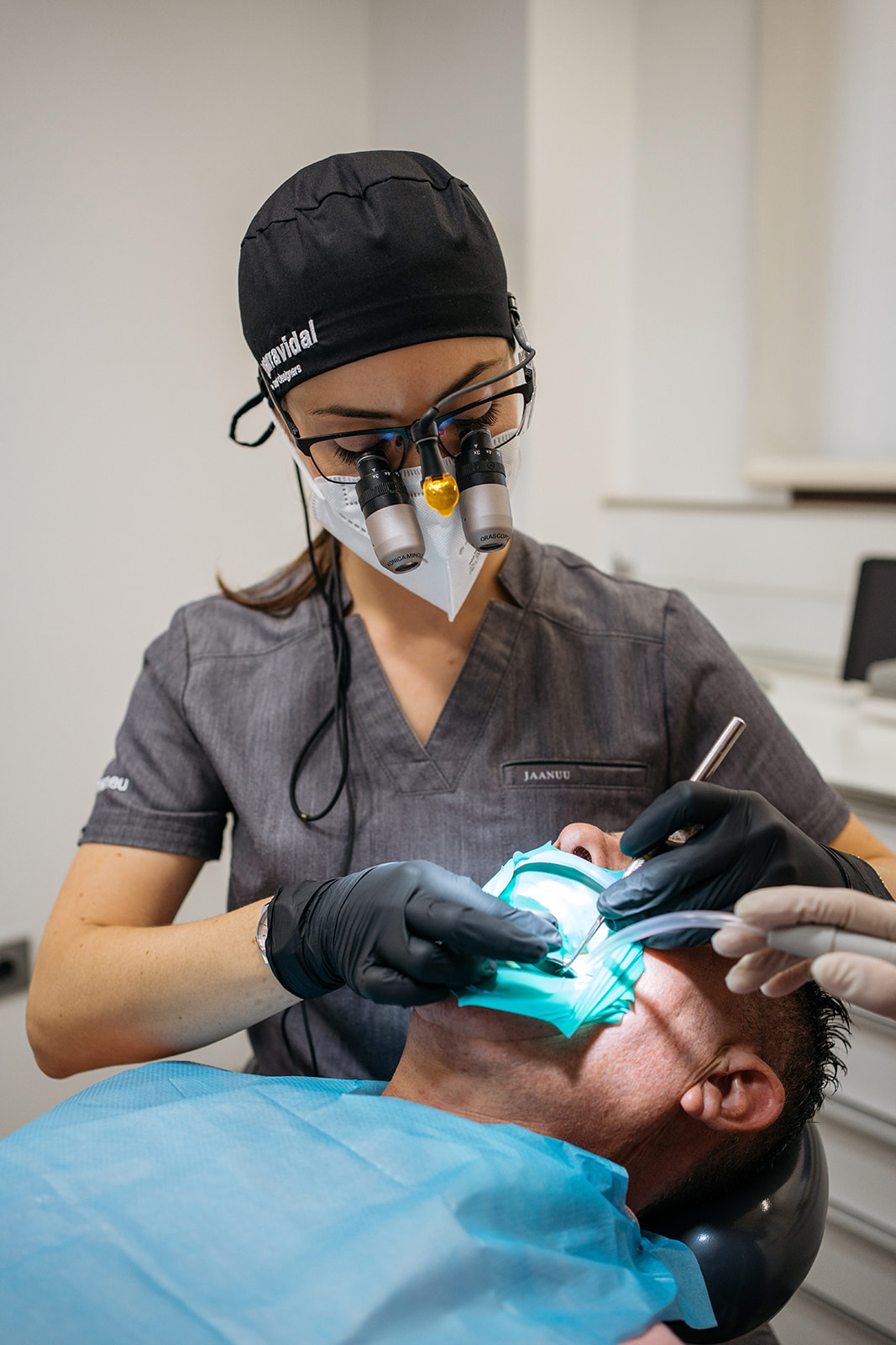 Endodoncia • Clínica Segarra Vidal - Endodoncia Instalaciones • Clínica Segarra Vidal - instalaciones